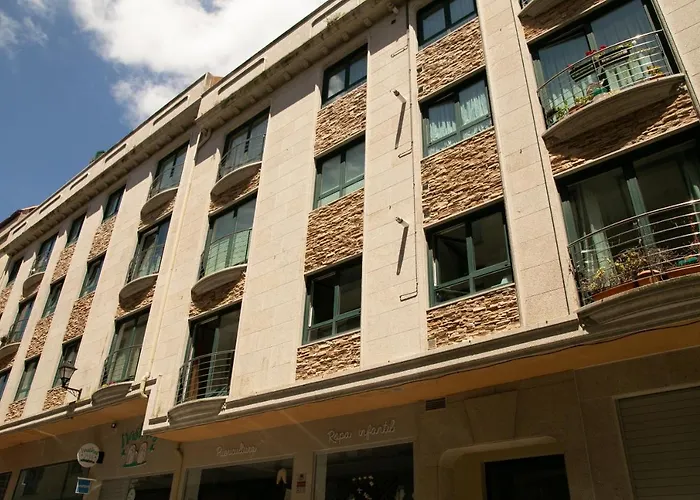 En アパート リベイラ